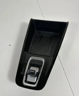 Skoda Octavia Mk4 Gear shifter surround trim plastic 5E471320315