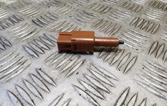 Nissan X-Trail T32 Brake pedal sensor switch