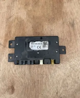 Audi A6 S6 C5 4B Antenna control unit 4D0035530E
