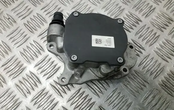 Skoda Octavia Mk2 (1Z) Vacuum pump 03L145207