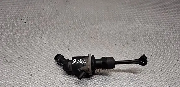 Nissan Tiida C11 Clutch master cylinder 