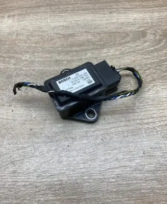 BMW 5 E60 E61 ESP acceleration yaw rate sensor 6758750 0265005266