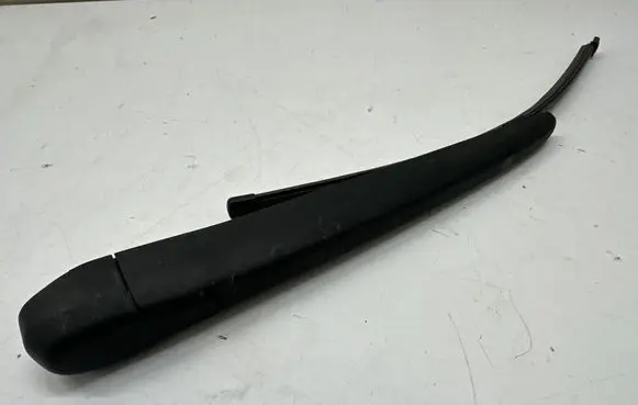 Mercedes-Benz GLE W167 Rear wiper blade arm