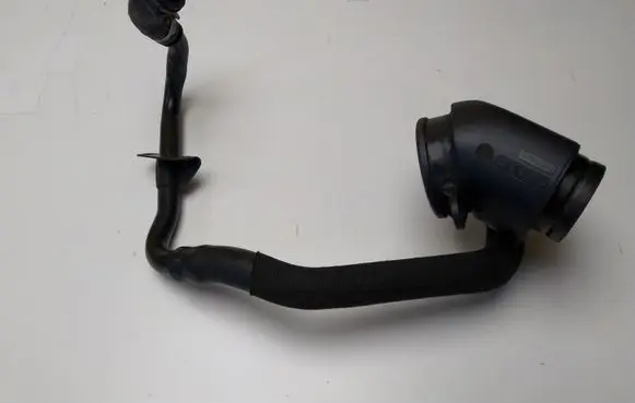 Audi A6 S6 C6 4F Breather/breather pipe/hose 059103227E