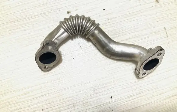 Audi Q3 8U EGR valve line/pipe/hose 03P131521A