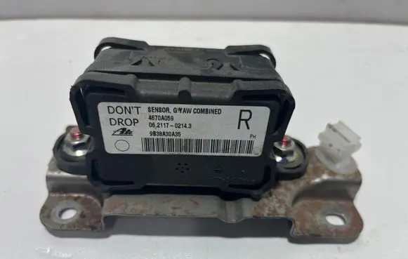 Mitsubishi Lancer Evolution Gateway control module 4670A059