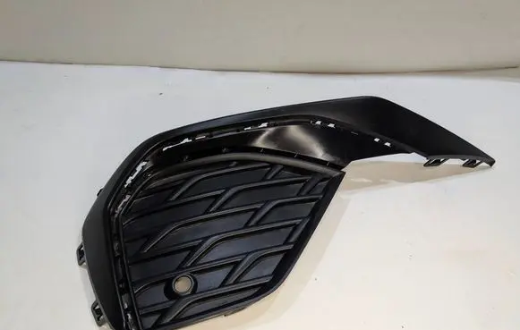 Audi A3 S3 8V Front bumper lower grill 8Y0807681H