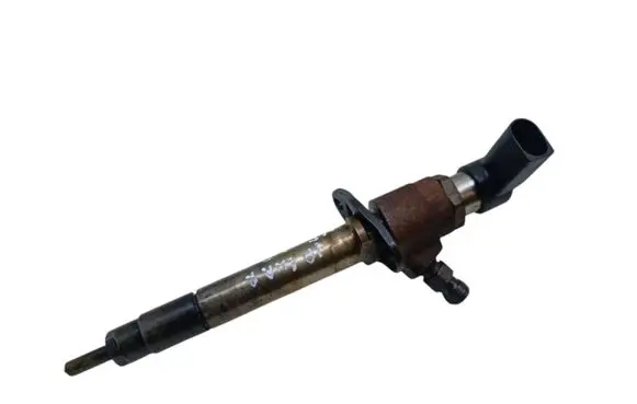 Jaguar XF X250 Fuel injector 5U3Q9K546AA 31822 HE19