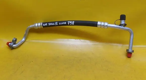 Air conditioning (A/C) pipe/hose