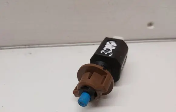 Lexus GX J150 Brake pedal sensor switch 3220B5D01691