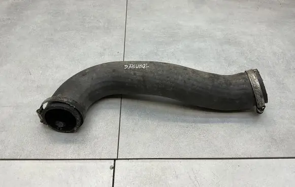 Volkswagen Touareg II Intercooler hose/pipe 7P0145737D