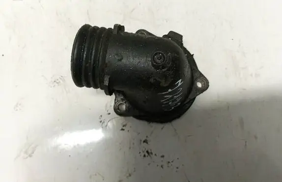 BMW 5 E39 Engine coolant pipe/hose 11532244828