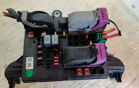 Opel Insignia A Comfort/convenience module 13277319