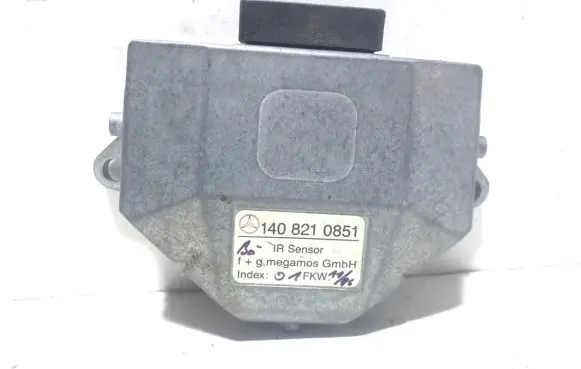 Mercedes-Benz S W140 Air suspension control unit module (rear) 1408210851