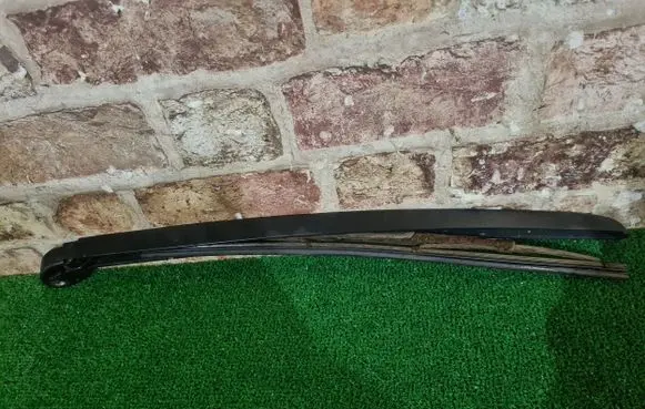 Suzuki SX4 Wiper motor