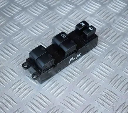 Subaru Forester SH Electric window control switch F09157447