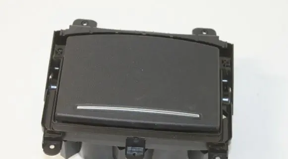 Cup holder front