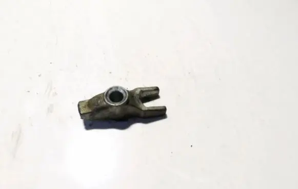Opel Astra H Fuel Injector clamp holder