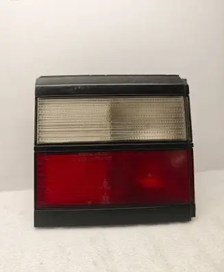 Volkswagen PASSAT B3 Tailgate rear/tail lights 333945107