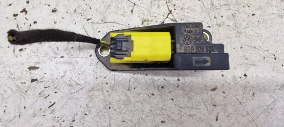 Volkswagen Sharan Airbag deployment crash/impact sensor 6Q0909606