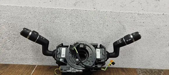 Wiper turn signal indicator stalk/switch