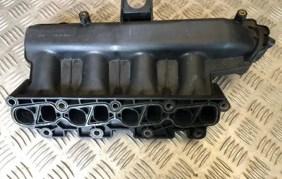 Opel Meriva A Intake manifold 73501353