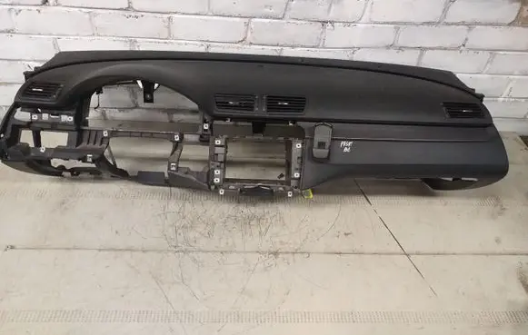Volkswagen PASSAT B6 Dashboard 3C1857004AM