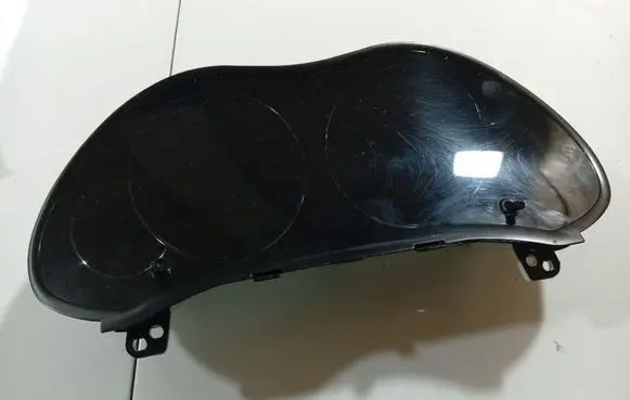 Speedometer (instrument cluster)