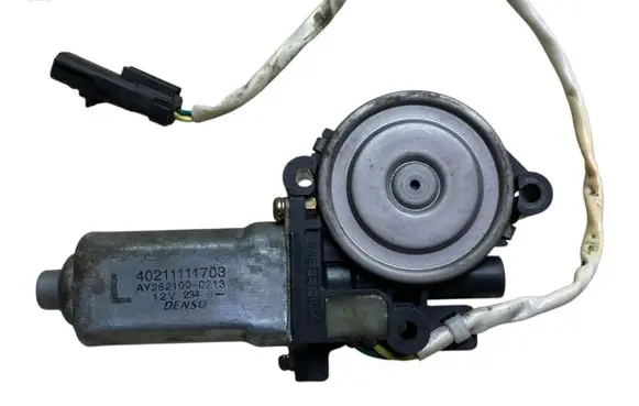 Chrysler PT Cruiser Front door window regulator motor 40211111703 AY2621000213