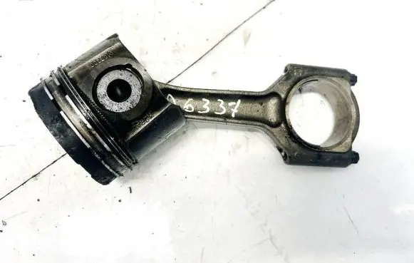 Opel Vectra B Piston 