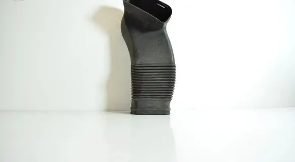 Audi A6 S6 C5 4B Air intake duct part 8D0129617E