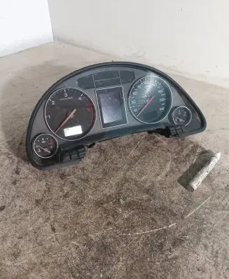 Audi A4 S4 B6 8E 8H Speedometer (instrument cluster) 036901849
