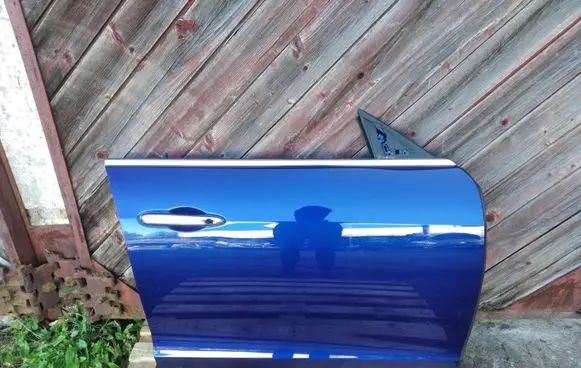 Maserati Ghibli Front door
