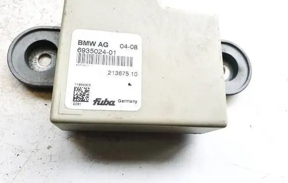 BMW 3 E90 E91 Antenna control unit 693502401 6935024-01
