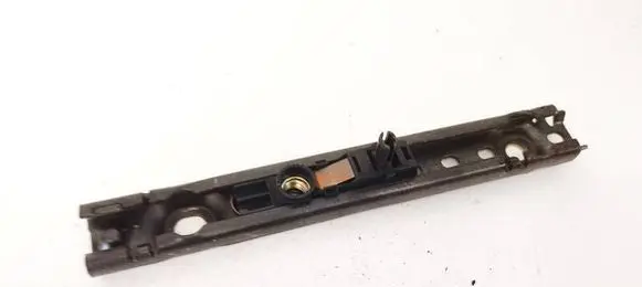 Renault Scenic I Seat belt adjustment rail 847931AL
