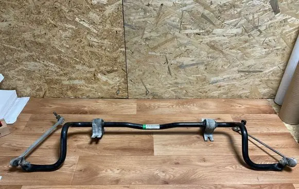 Renault Megane III Front anti-roll bar/sway bar 546118023R