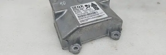 Opel Zafira B Airbag control unit/module 13246046 327963935 404745A2