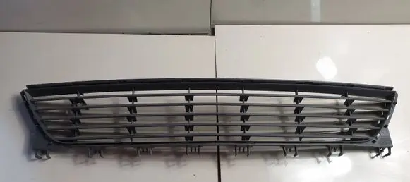 Opel Corsa C Front bumper lower grill 13120833 475498858