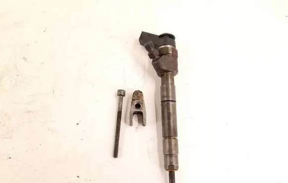 Fuel injector