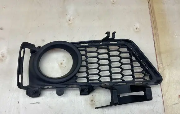 BMW 3 F30 F35 F31 Front fog light trim/grill 8054156