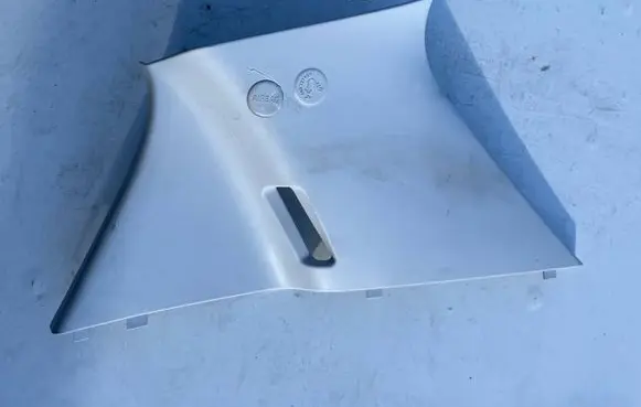 (C) pillar trim
