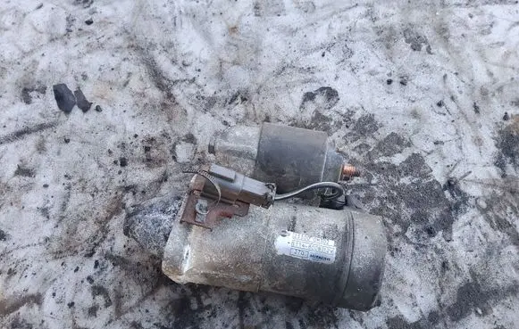 Nissan Almera Tino Starter motor 233000M302