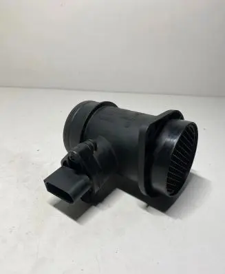 Audi A4 S4 B5 8D Mass air flow meter 028906461 0281002216