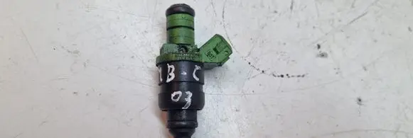 Mercedes-Benz C W203 Fuel injector 2710780549