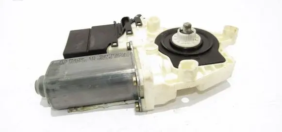 Seat Toledo I (1L) Rear door window regulator motor 1J4959811C