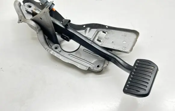Volvo XC40 Brake pedal 32212358 901162107 15797M011
