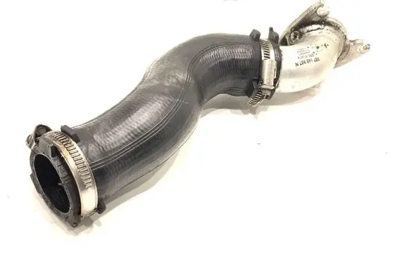 Audi Q7 4L Air intake hose/pipe 057145957N
