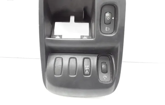 Renault Espace - Grand espace IV Headlight level height control switch 8200147868