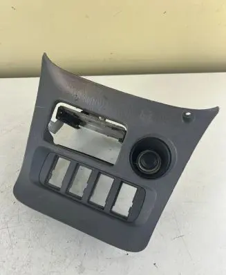 Toyota RAV 4 (XA20) Car ashtray 5542042010