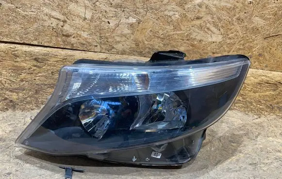 Mercedes-Benz Vito Viano W447 Headlight/headlamp A4479067700 S2503R030